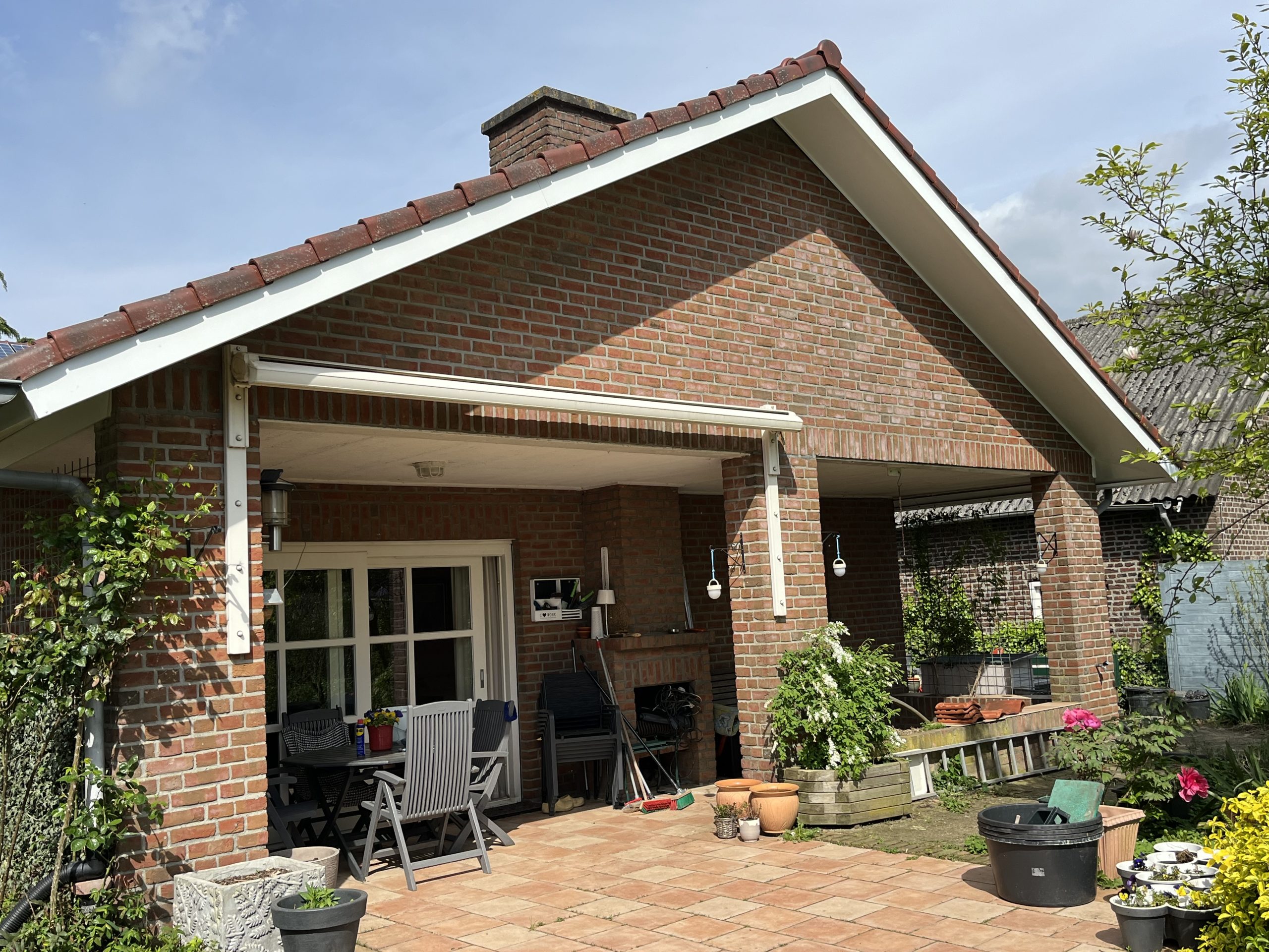 Boeiboordwerk bij een woning